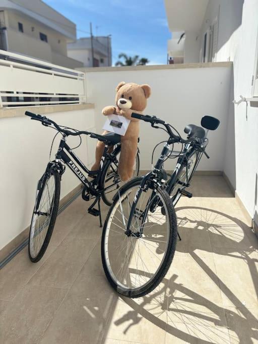 Teddy'S Home Luminoso Accogliente E Moderno Racale Exterior photo